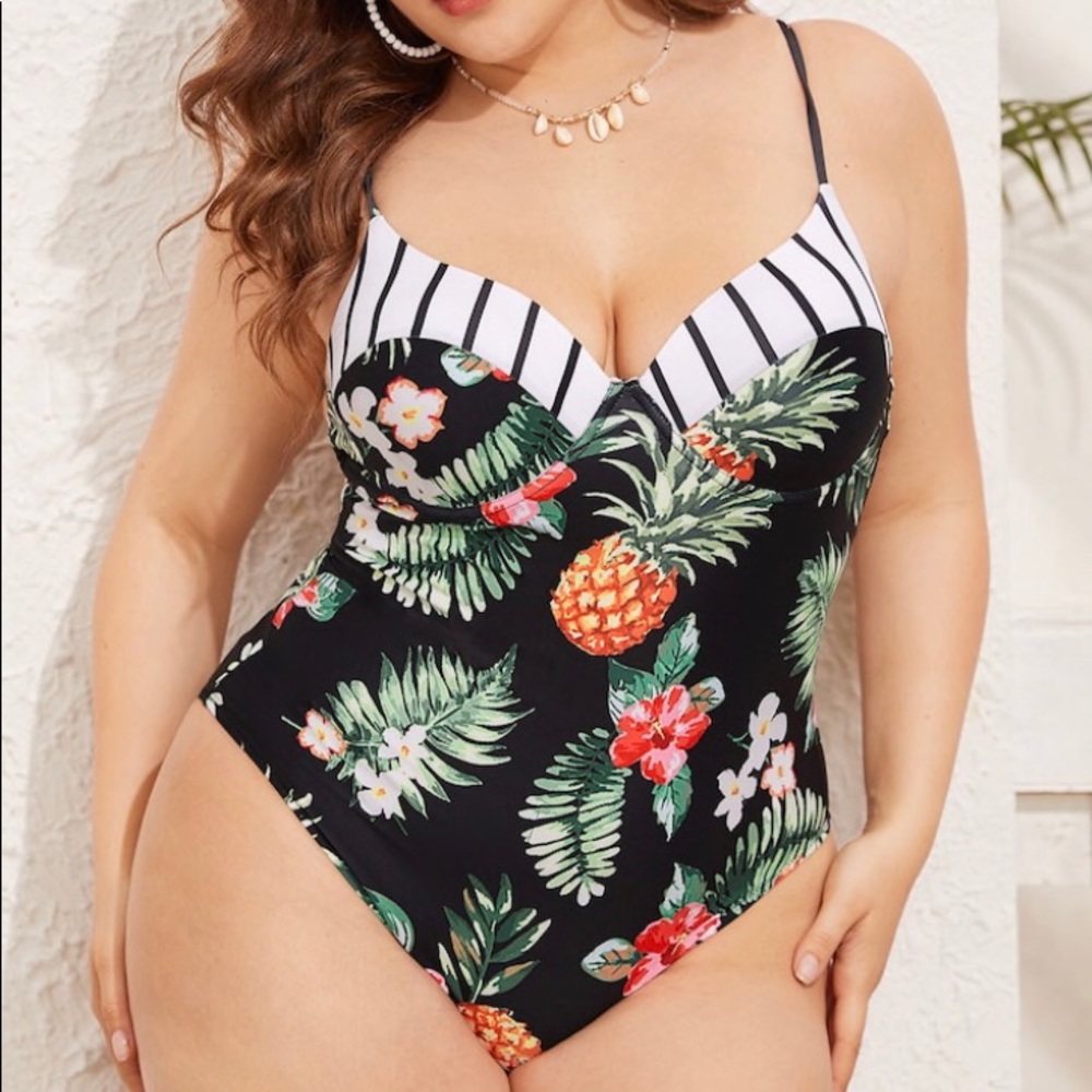 Tropical padded one piece bathing suit